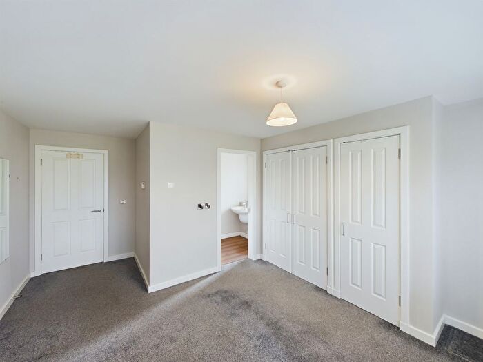 3 Bedroom Bungalow For Sale In Howford, Mauchline, KA5