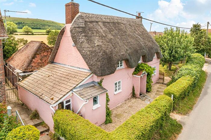 3 Bedroom House For Sale In Bessels Lane, Shroton, Blandford Forum, DT11