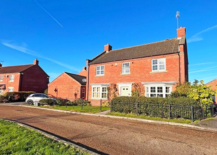 4 Bedroom Detached House For Sale In Tudor Avenue, Hampton Vale, Peterborough, PE7