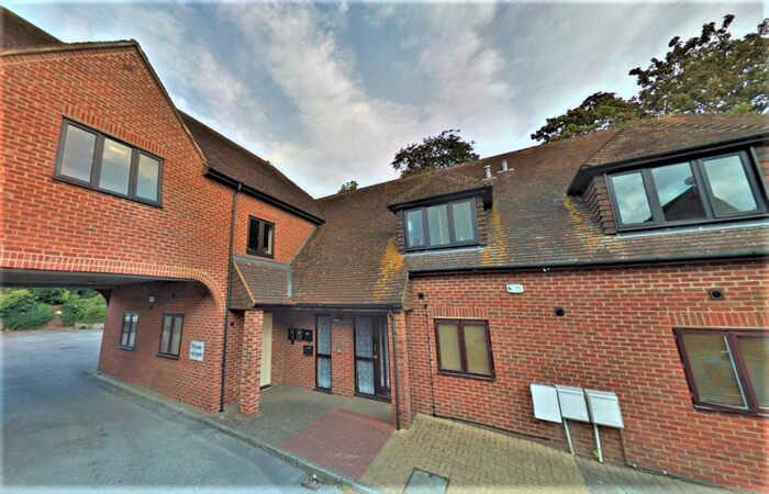 1 Bedroom Flat To Rent In High Street, Wallingford, OX10