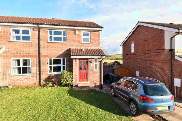 3 Bedroom Semi-Detached House For Sale In Hailstone Drive, Northallerton, DL6