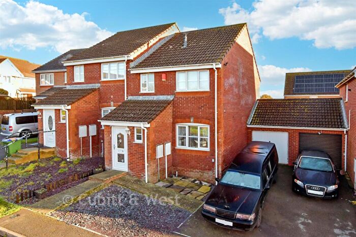 3 Bedroom Semi Detached House For Sale In Hill Top Way, Newhaven, East Sussex, BN9