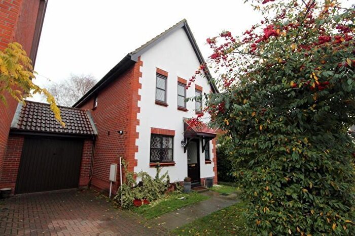 3 Bedroom Detached House For Sale In Peake Avenue, Kirby Cross, Frinton-on-Sea, CO13