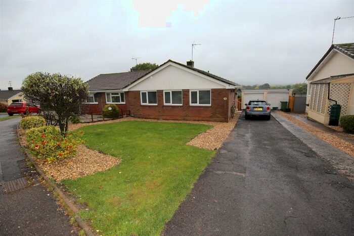 3 Bedroom Semi-Detached Bungalow To Rent In Francis Crescent, Tiverton, EX16