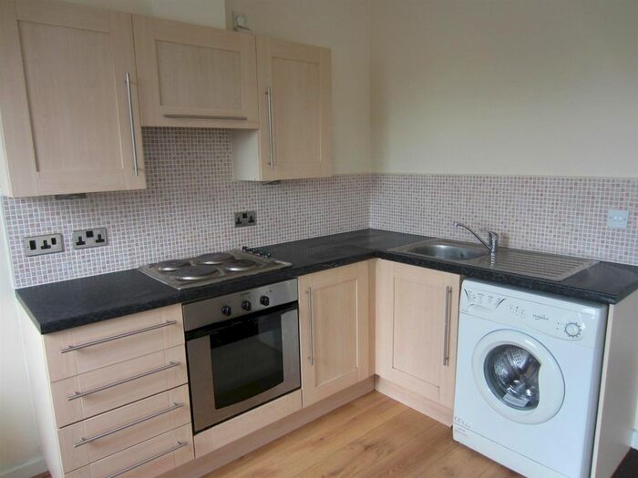 1 Bedroom Flat To Rent In Grimshaw Lane, Middleton, Manchester, M24