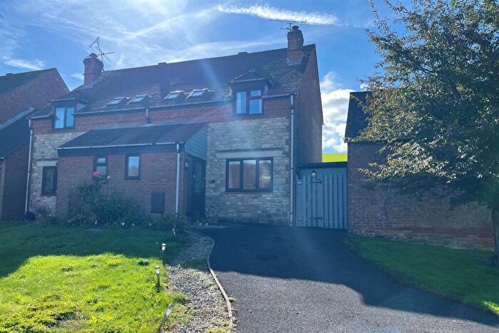 3 Bedroom Semi-Detached House To Rent In Butt Farm Close, Winterbourne Abbas, Dorchester, DT2