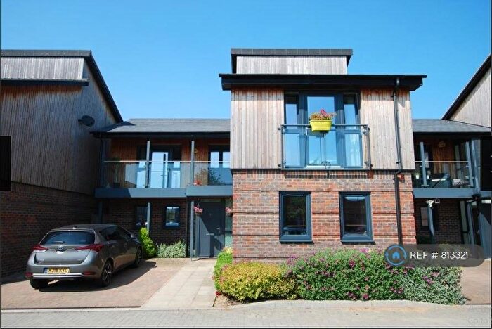 4 Bedroom Detached House To Rent In Abacus Drive, Oakgrove, Milton Keynes, MK10