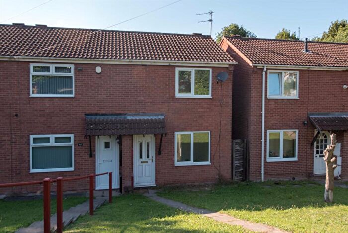 2 Bedroom End Of Terrace House To Rent In Mickleborough Avenue, Nottingham, NG3