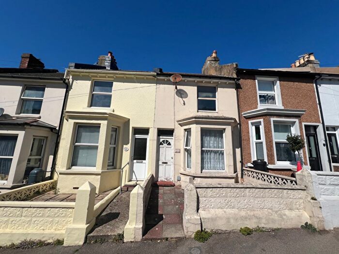 2 Bedroom Property To Rent In St. Georges Road, Hastings, TN34