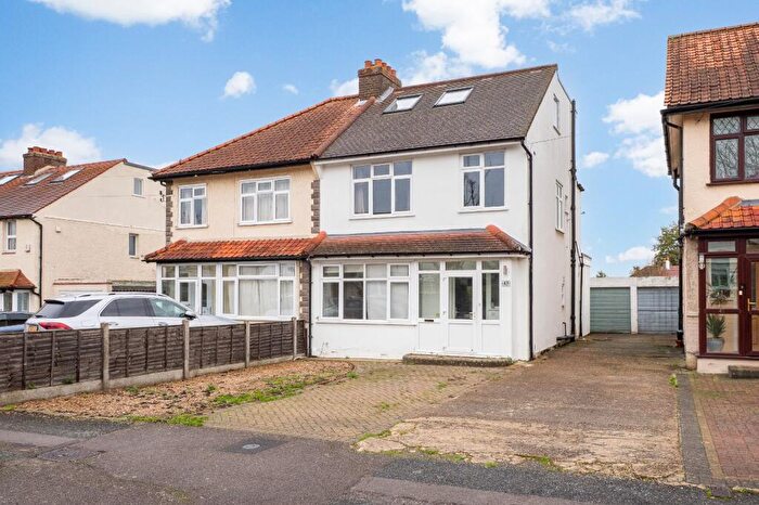 4 Bedroom Semi Detached House For Sale In Windborough Road, Carshalton, SM5