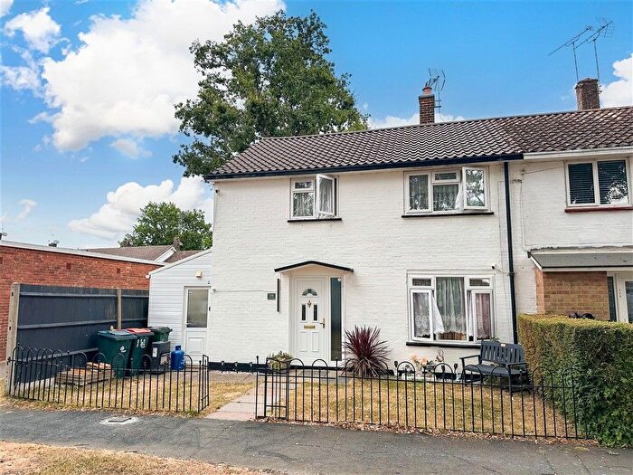 4 Bedroom End Of Terrace House For Sale In Climping Road, Ifield, Crawley, West Sussex, RH11