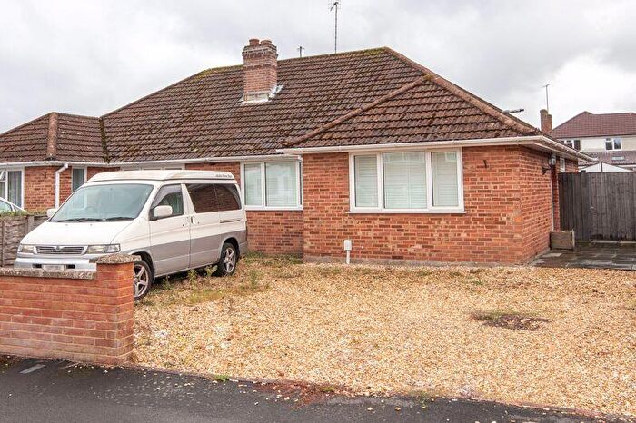 3 Bedroom Semi-Detached Bungalow For Sale In Rushington, SO40