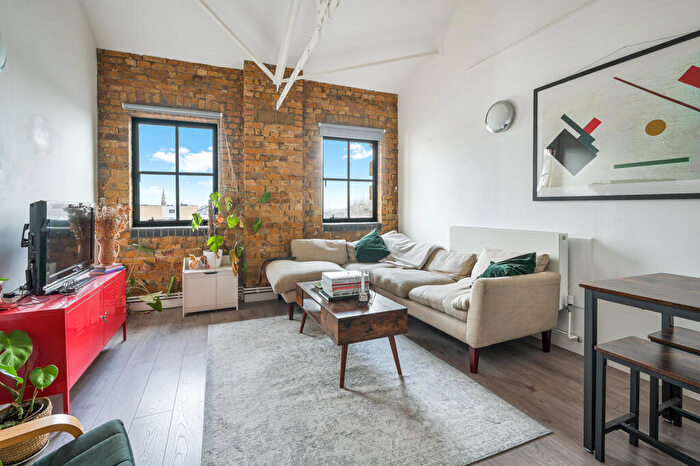 3 Bedroom Apartment To Rent In Springfield House Lofts, Dalston London, E8
