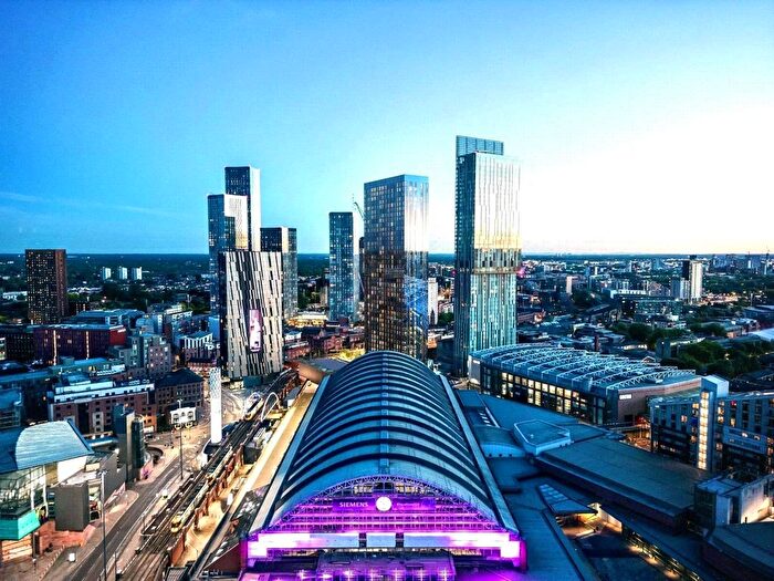 2 Bedroom Flat To Rent In Viadux, Great Bridgewater Street, Manchester, M1