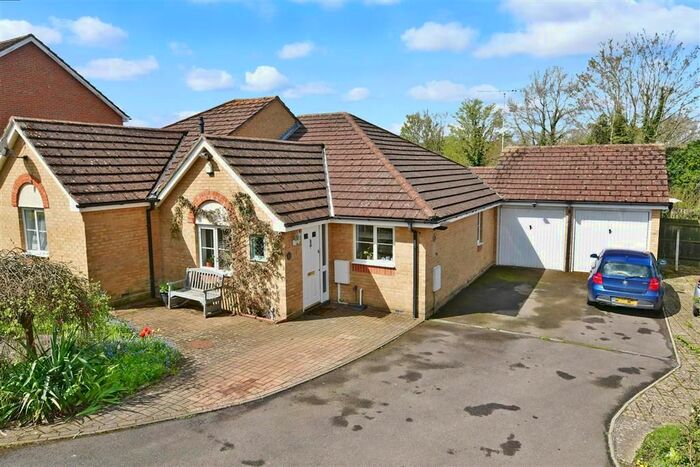 2 Bedroom Semi-Detached Bungalow For Sale In Sun Valley Way, Eythorne, Dover, Kent, CT15