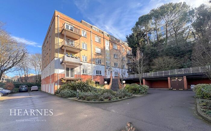 2 Bedroom Flat For Sale In St Peters Road, Bournemouth, BH1