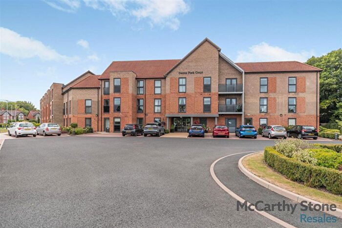 1 Bedroom Flat For Sale In Deans Park Court, Kingsway, Stafford, Staffordshire, ST16