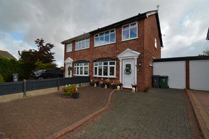 3 Bedroom Semi-Detached House To Rent In Morpeth Close, Wirral, CH46