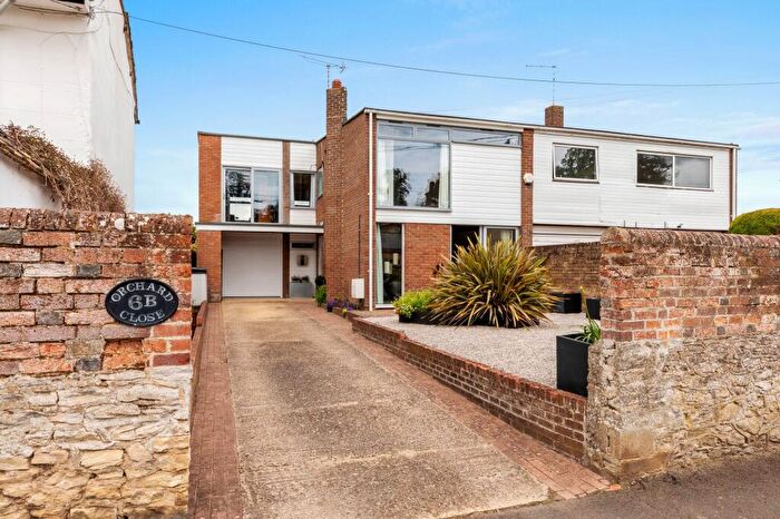 4 Bedroom Semi Detached House For Sale In Orchard Close B Crabtree Road Haddenham Buckinghamshire, HP17