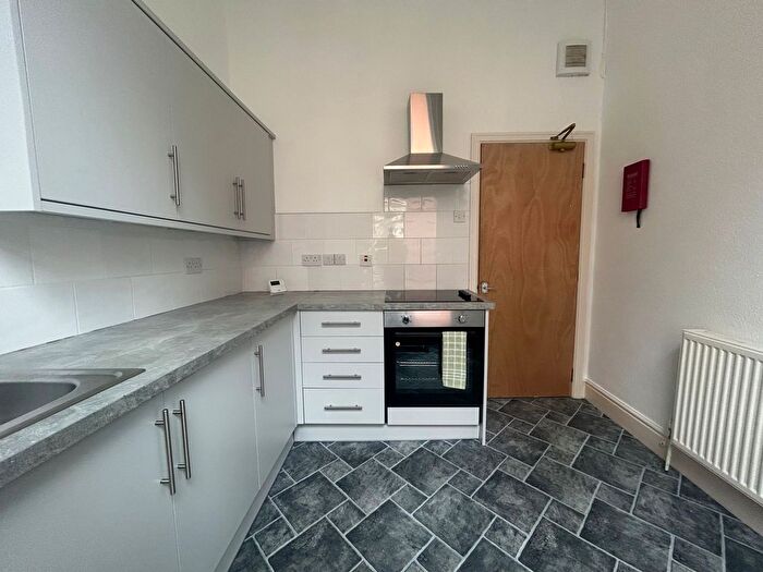 1 Bedroom Flat To Rent In Prince Of Wales Terrace, Scarborough, YO11