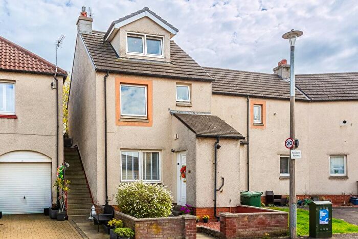 3 Bedroom End Of Terrace House For Sale In South Gyle Wynd, South Gyle, Edinburgh, EH12