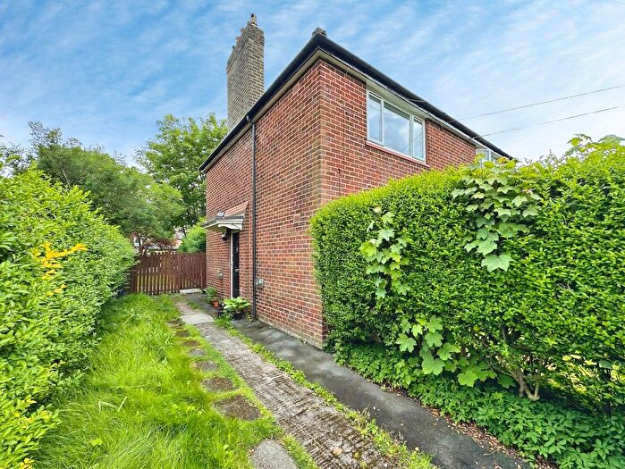 2 Bedroom Maisonette For Sale In Winterburn Avenue, Chorlton, Manchester, M21