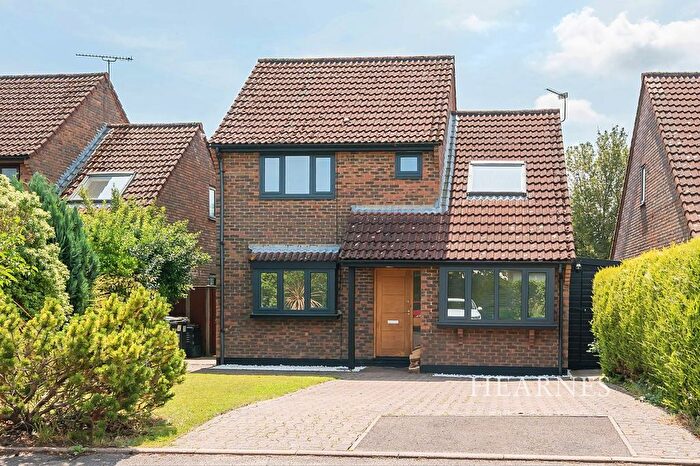 4 Bedroom Detached House For Sale In Throopside Avenue, Throop, Bournemouth, BH9
