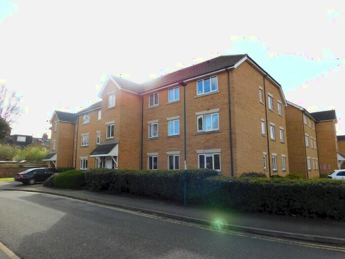 2 Bedroom Apartment To Rent In Fellowes Road, Peterborough, Cambridgeshire, PE2
