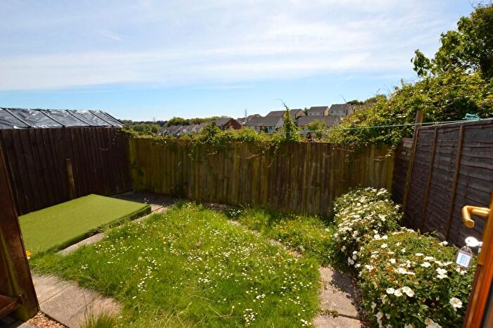 2 Bedroom Property To Rent In Windward Road, Torquay, TQ2