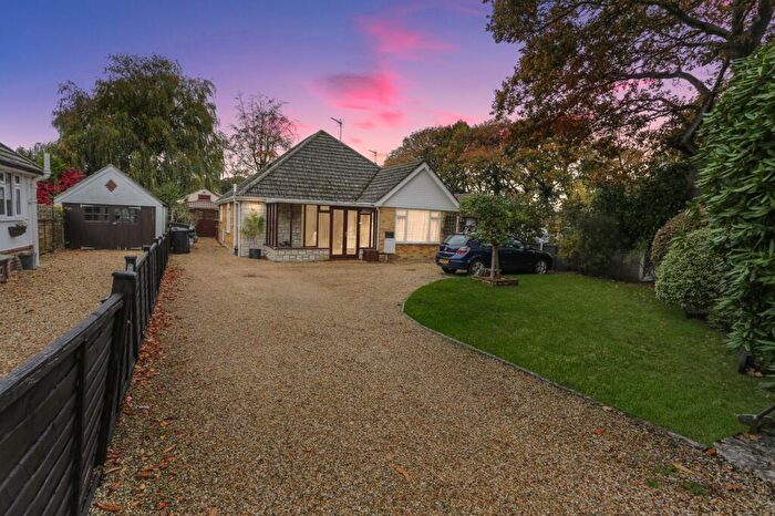 3 Bedroom Detached House For Sale In Ringwood Road, Bransgore, BH23