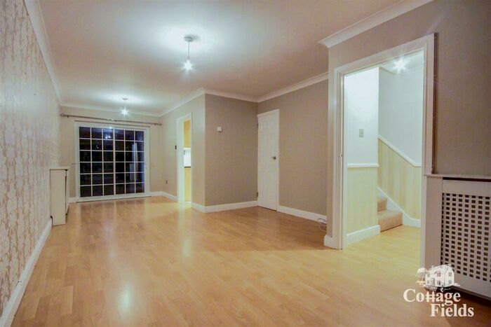 2 Bedroom Terraced House To Rent In Sewardstone Street, Waltham Abbey, EN9