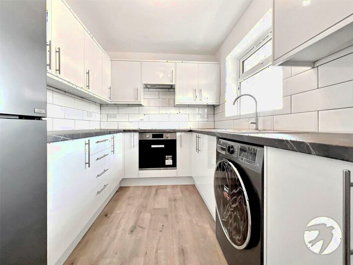 1 Bedroom Flat To Rent In Edwards Gardens, Swanley, Kent, BR8