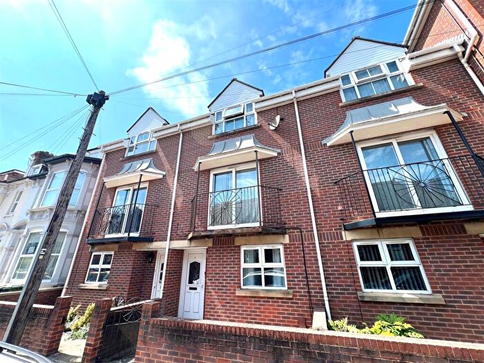 1 Bedroom Town House To Rent In St. Ronans Road, Southsea, PO4