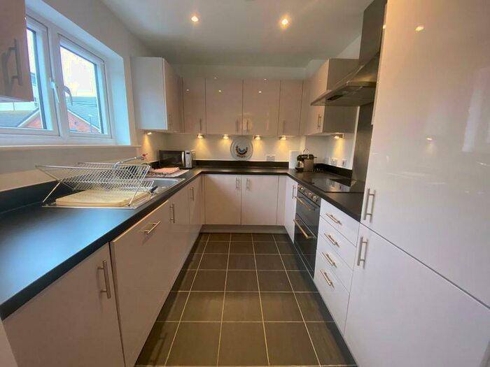 2 Bedroom House To Rent In Tatler Close, Warwick, CV34