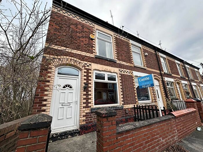 2 Bedroom End Of Terrace House To Rent In Roscoe Street, Edgeley, SK3
