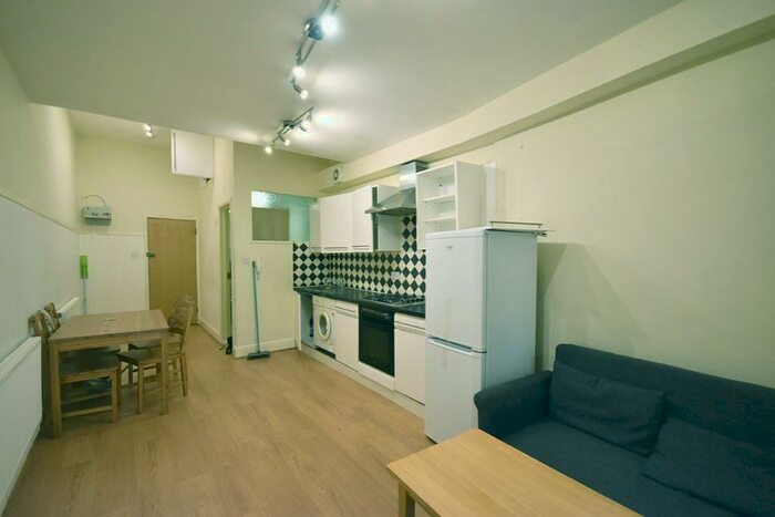 1 Bedroom Flat To Rent In Crouch End Hill, London, N8