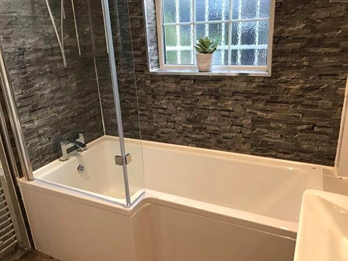 6 Bedroom House To Rent In Kensington Terrace, LS6
