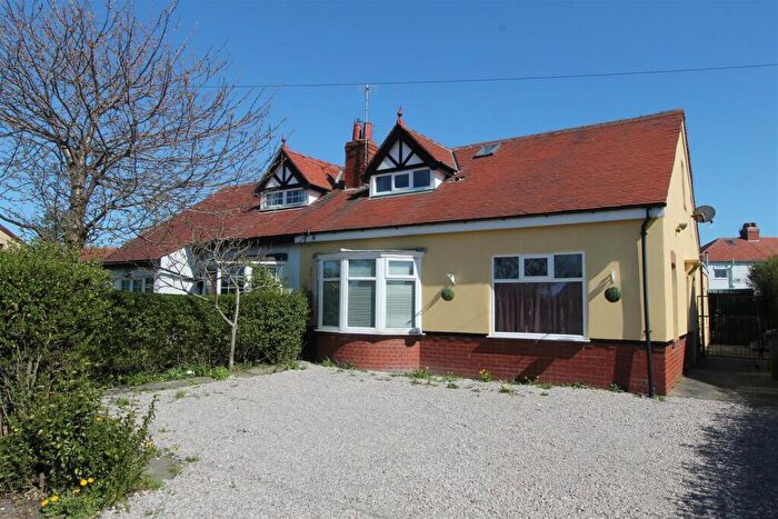 3 Bedroom Semi-Detached Bungalow To Rent In Fleetwood Road North, Thornton-Cleveleys, FY5