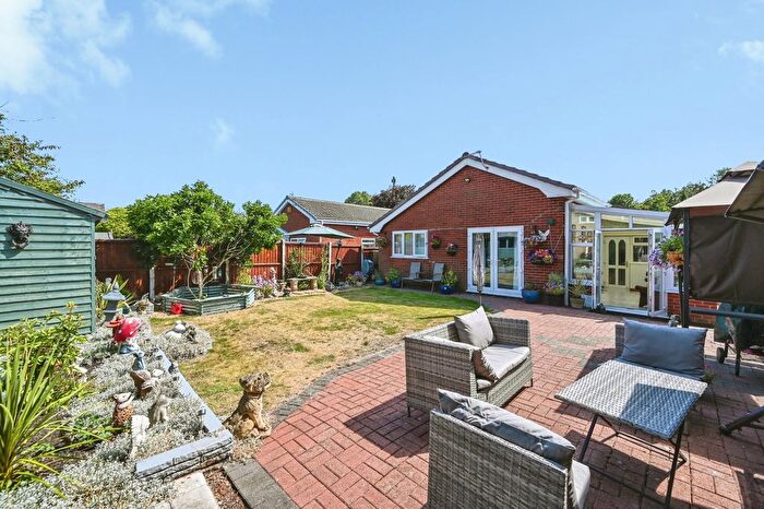 3 Bedroom Bungalow For Sale In Arlington Drive, Leigh, Lancashire, WN7