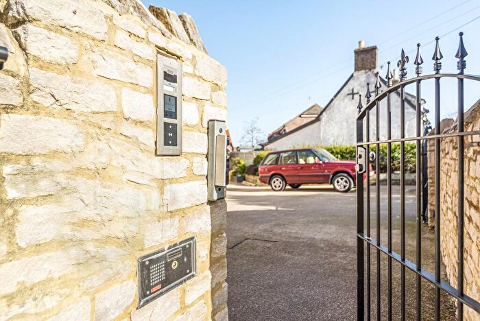 1 Bedroom Retirement Property For Sale In Fleur De Lis, Pound Lane, Wareham, Dorset, BH20 - Photo 11