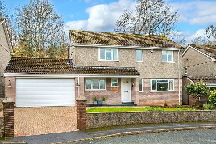 4 Bedroom Detached House For Sale In Orchard Close, Yealmpton, PL8