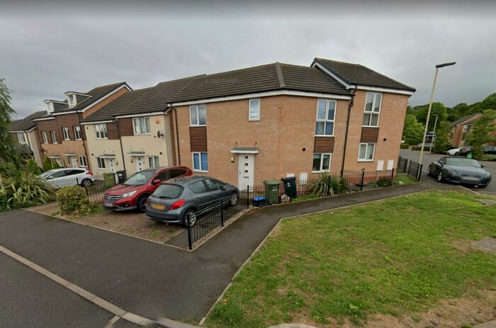 3 Bedroom House To Rent In Webley Grove, Dudley, DY1