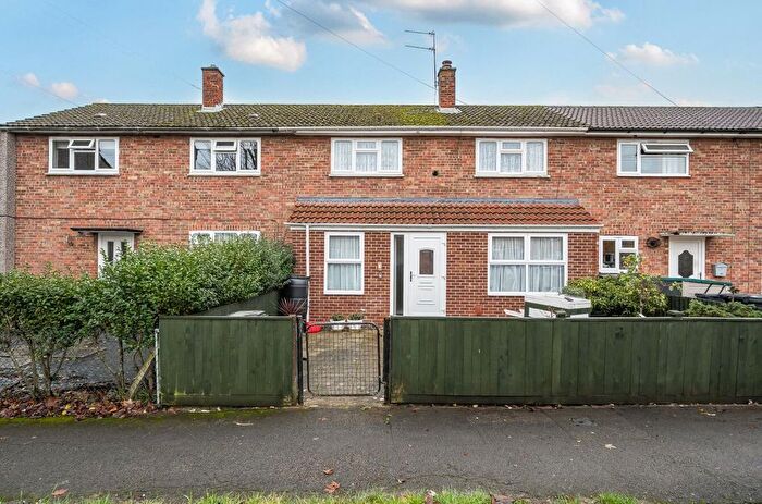3 Bedroom Terraced House For Sale In Tavistock Road, Park North, Swindon, SN3