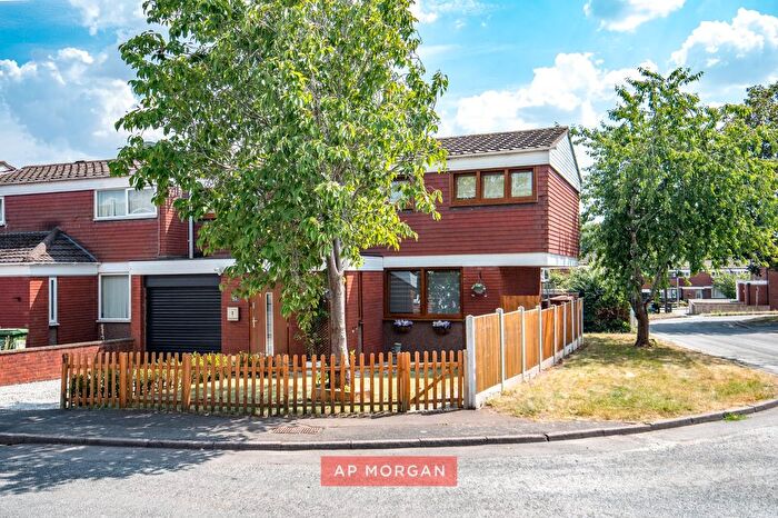 4 Bedroom End Terrace House For Sale In Fulbrook Close, Church Hill South, Redditch, Worcestershire, B98