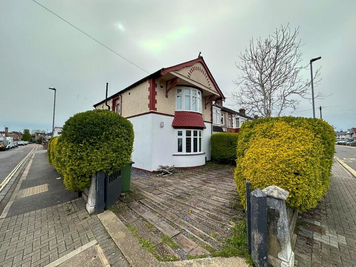 3 Bedroom Terraced House To Rent In Chatsworth Avenue, Cosham, Portsmouth, PO6