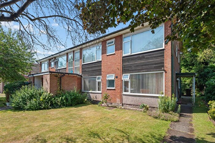2 Bedroom Flat For Sale In Cross Green Close, Formby, Liverpool, L37