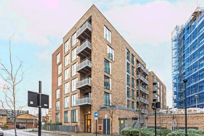 2 Bedroom Flat To Rent In Lovelace Street, Haggerston, E8