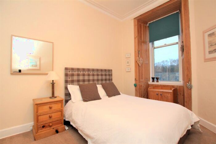 1 Bedroom Flat To Rent In Murrayfield Place, Murrayfield, Edinburgh, EH12