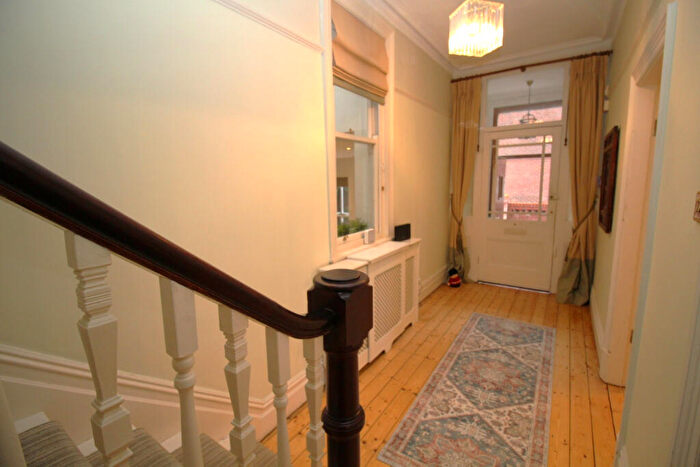 5 Bedroom Semi-Detached House To Rent In Victoria Avenue, Didsbury, Manchester, Greater Manchester, M20