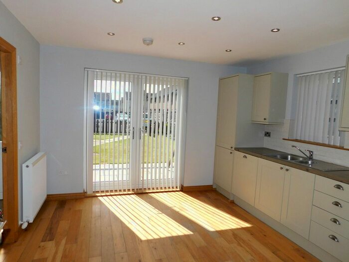 4 Bedroom Cottage To Rent In West Main Street, Harthill, Shotts ML7